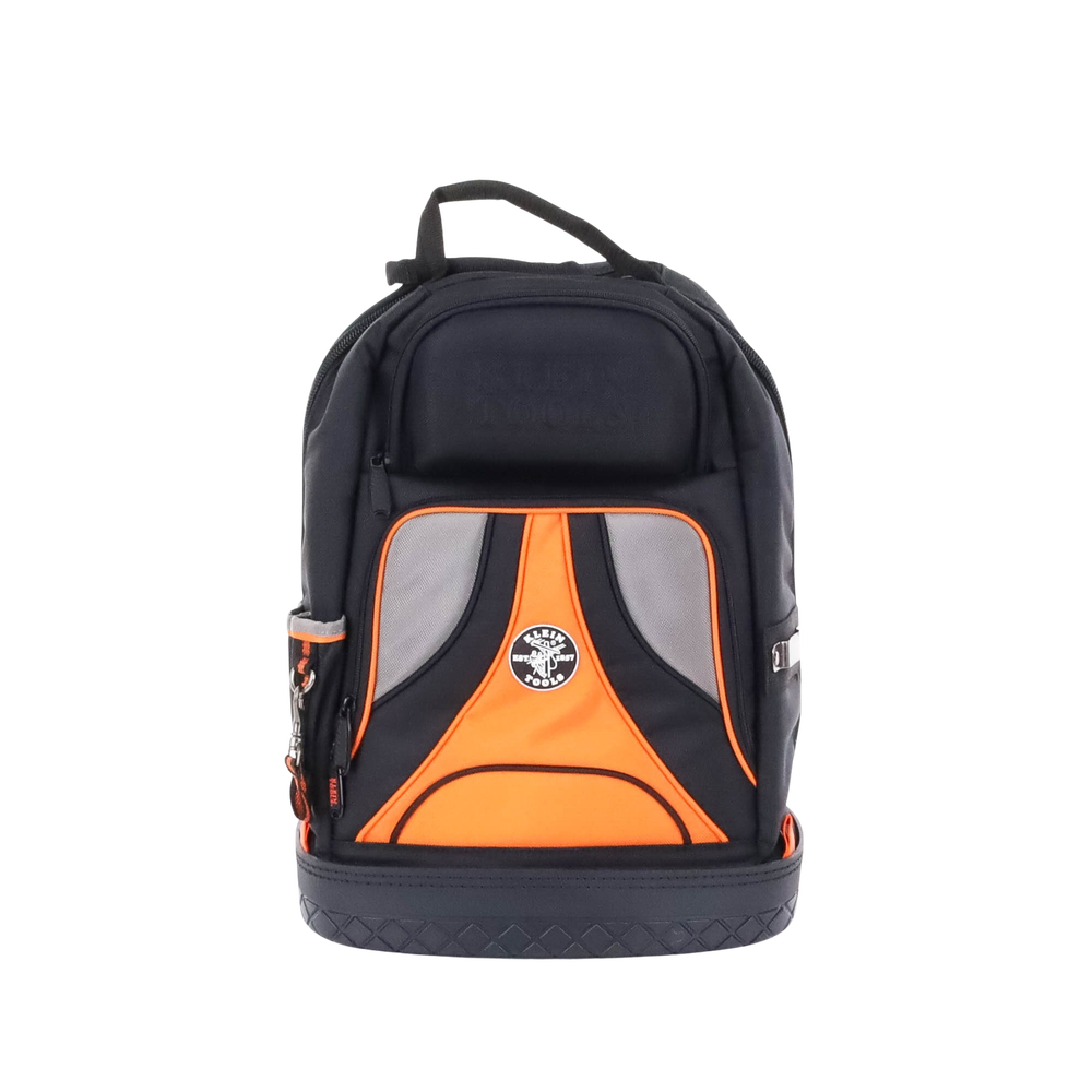 Mochila para herramientas Tradesman Pro™ de 36,8 cm en color negro con 39 bolsillos (No incluye herramientas).