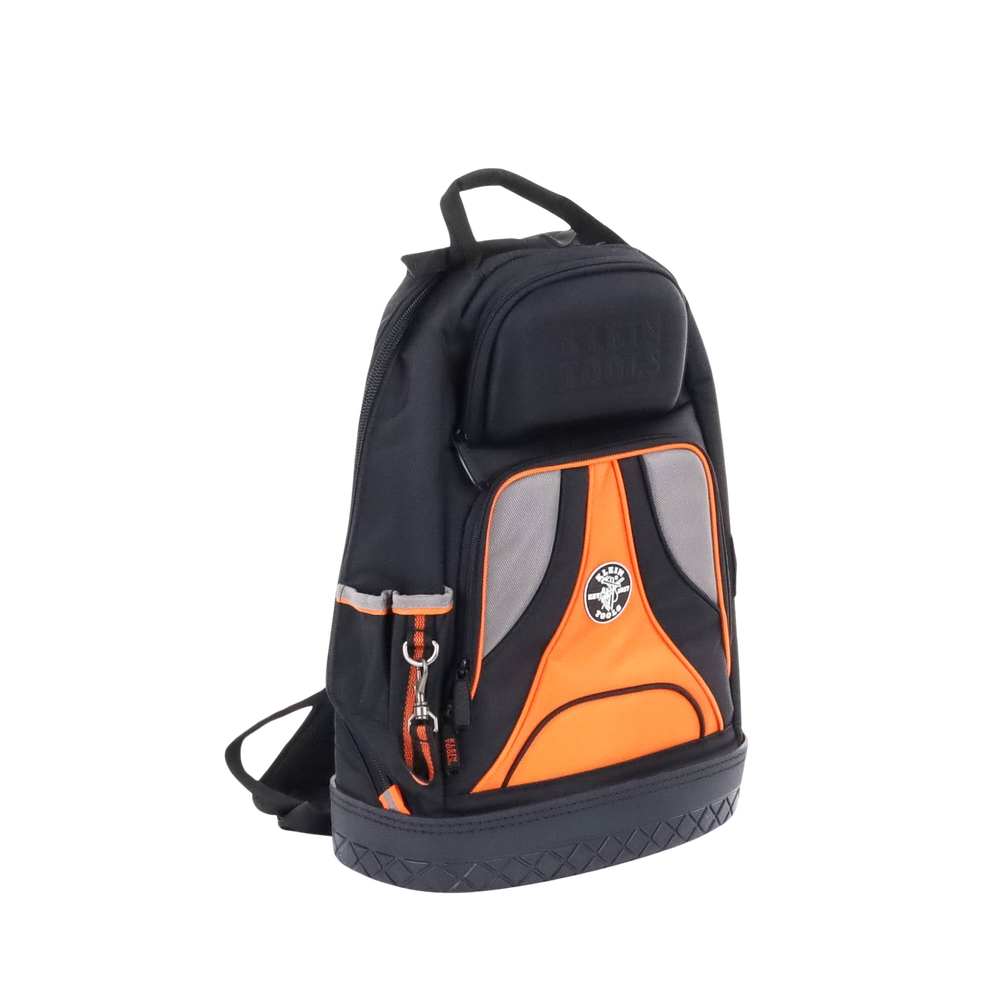 Mochila para herramientas Tradesman Pro™ de 36,8 cm en color negro con 39 bolsillos (No incluye herramientas).